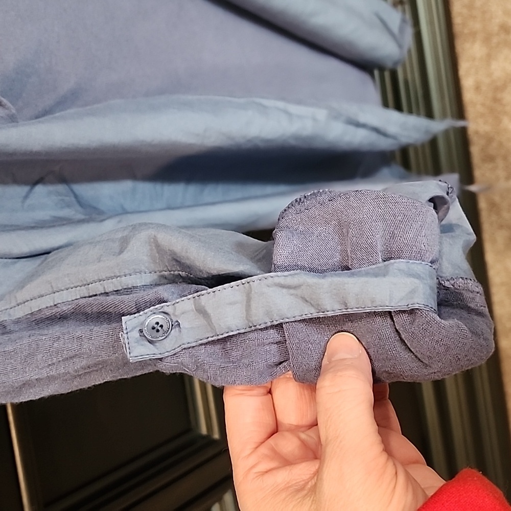 Mono Reno Button Down Top - Size Large - Picture 2 of 8